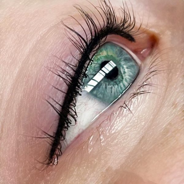 Lash line Enhancement