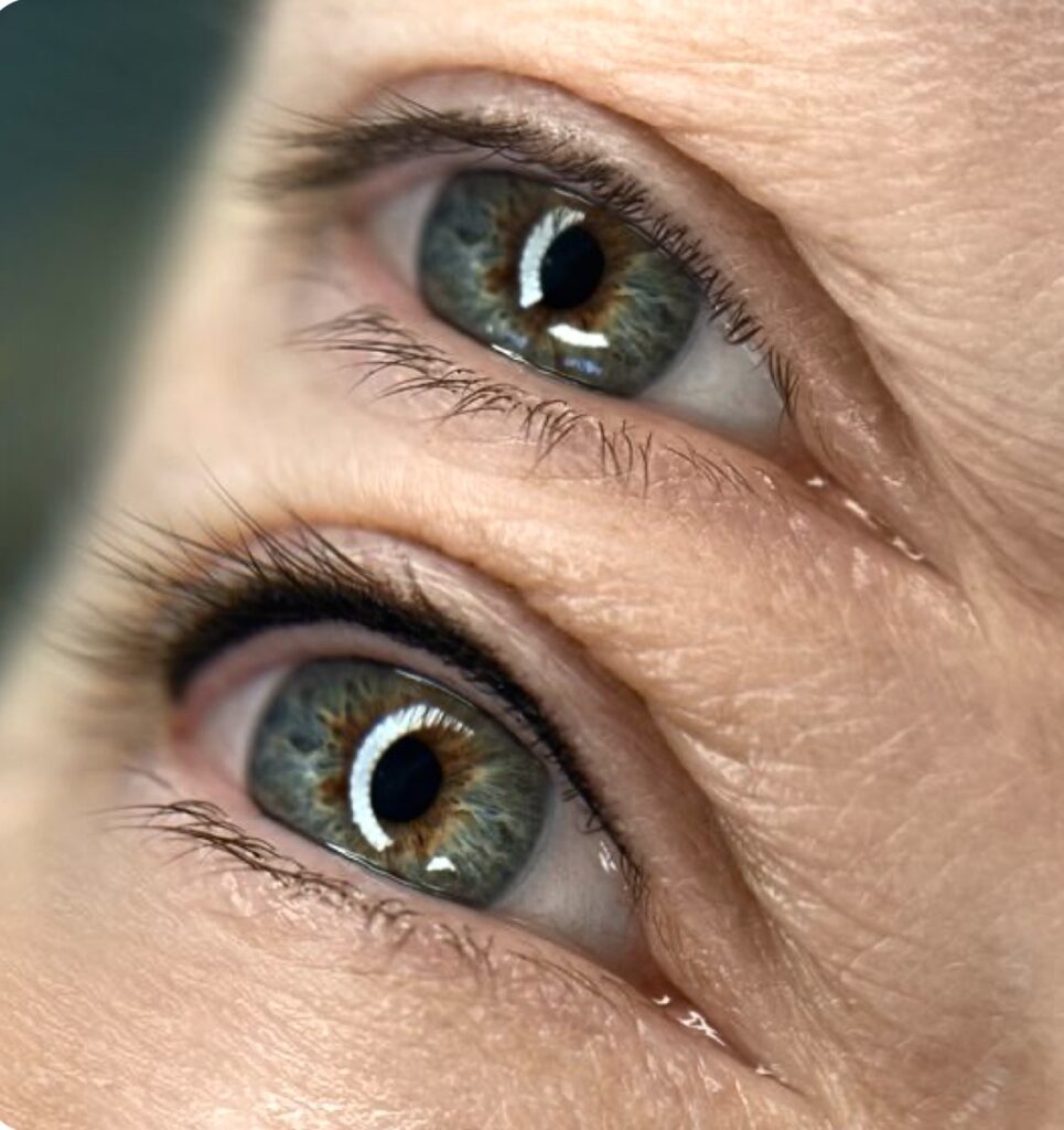 Shaded eyeliner tattoo before and after results for mature skin in Montreal